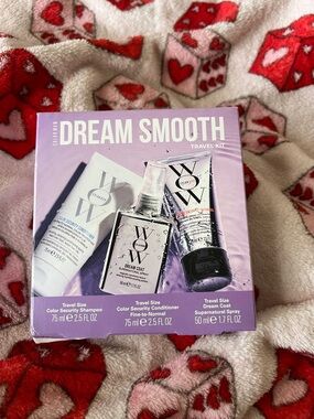 Wella Dream Smooth Travel Kit - Lavender Pink